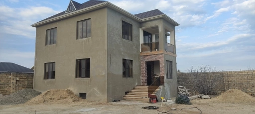 Bilgəh yolunda super təmirli bağ evi satılır