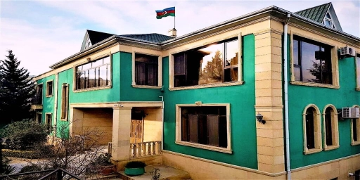 Badamdar qəsəbəsində günlük və aylıq kirayə villa  verilir.