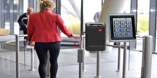 Hikvision Mərkəzi biometrika sistemi
