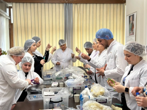 Xanımlar və Bəylər üçün Tibb Kursu