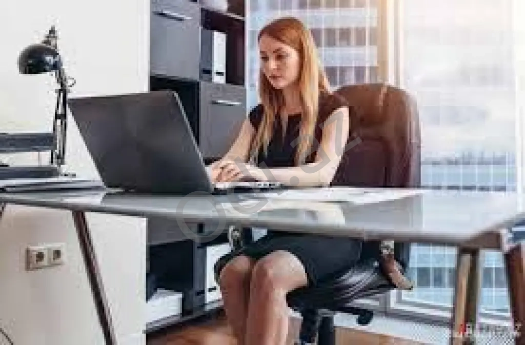 Ofis meneceri vakansiyası aktivdir