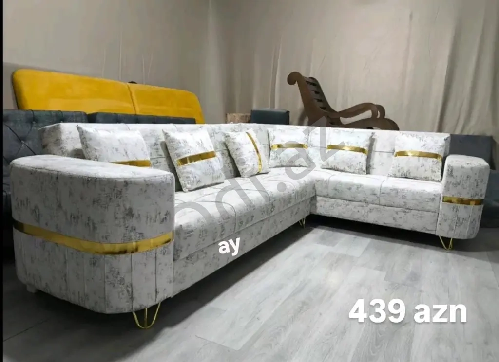 Divan sifarişlə hazırlanır