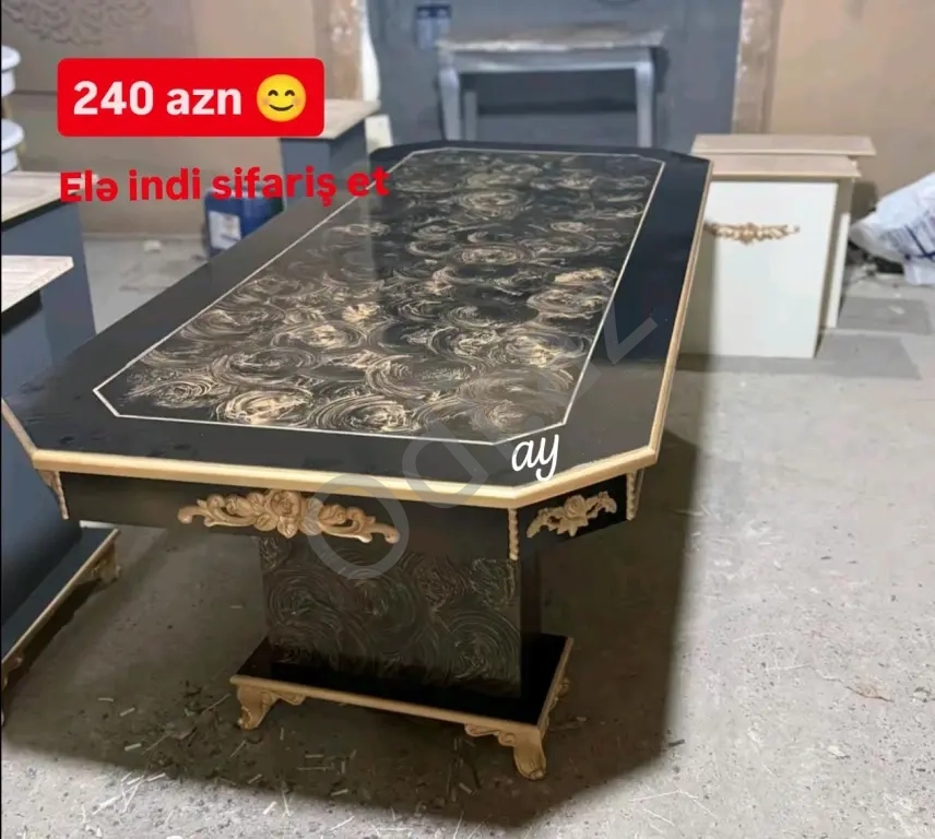 Stol masa sifarişle hazırlanır