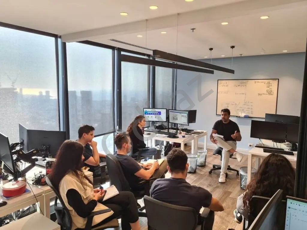 Aktif menecer axtarılır