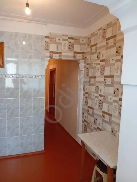 Yeni günəşli massiv V də 2otaqli mənzil təcili satılır
