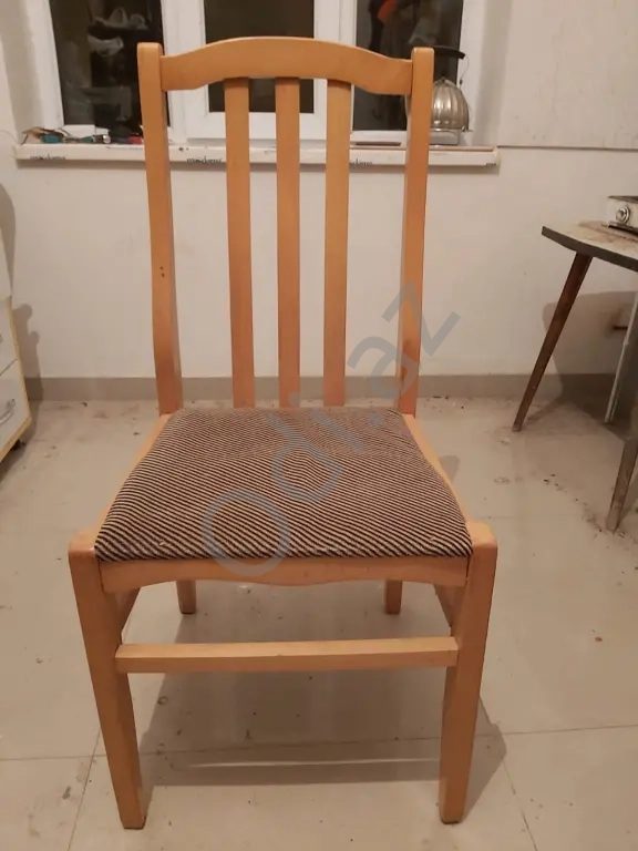 Ştullar işlənmiş yaxşı vəziyyətdə