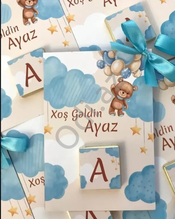 Ad gunu pankartlari