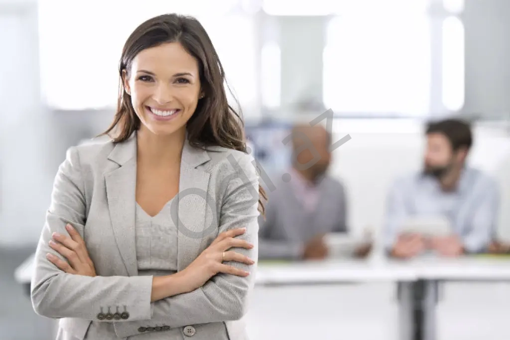 Ofis menecer tələb olunur