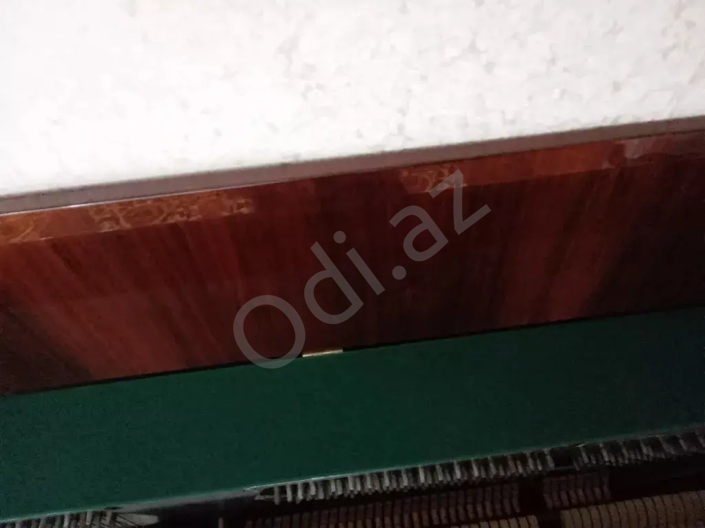 Piano yaxşı vəziyyətdə satılır