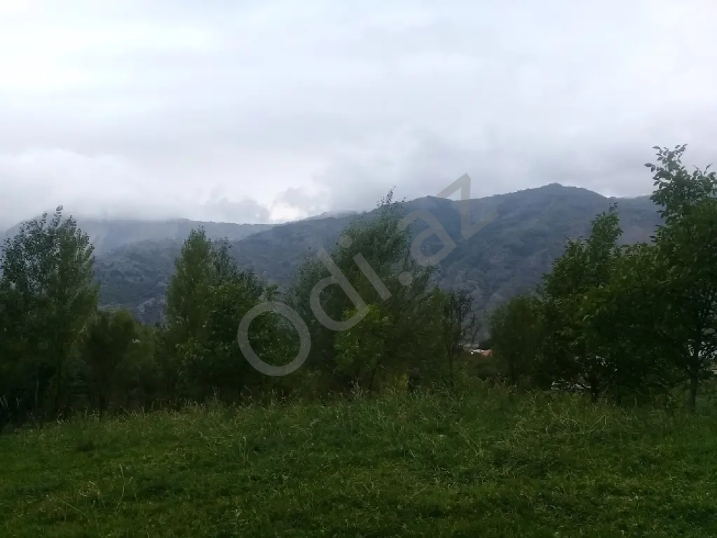 Lahıcda(İsmayıllı) kupçalı torpaq satılır