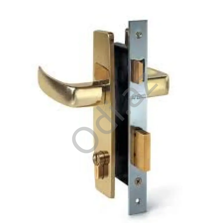 Bina evlərində Çöl və Ev Qapılarının Zamok və ruckalarının dəyişdirilməsi.