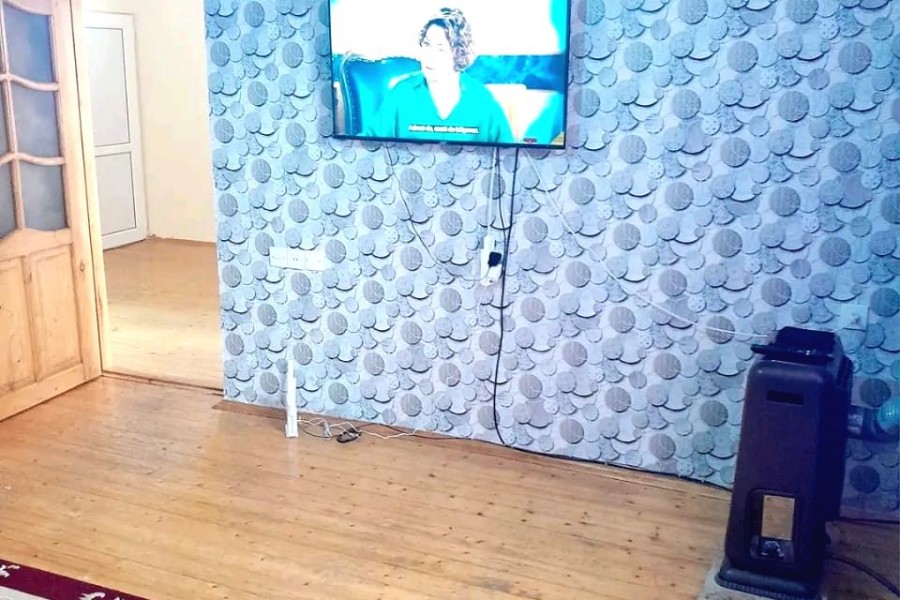 Qaradağ rayonunda Puta qəsəbəsində 40 min manatlıq ev satılır - Bakı şəhəri