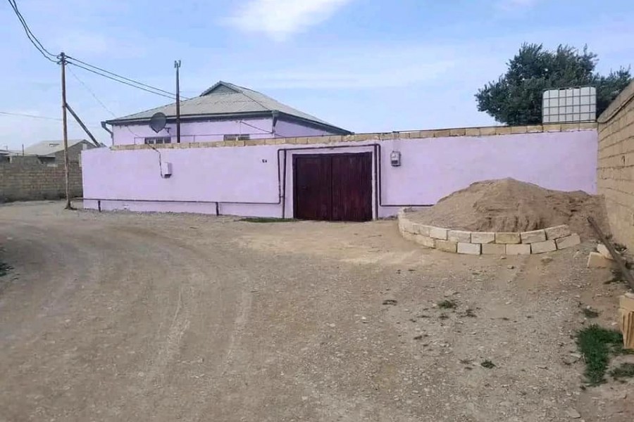 Qaradağ rayonunda Puta qəsəbəsində 40 min manatlıq ev satılır - Bakı şəhəri