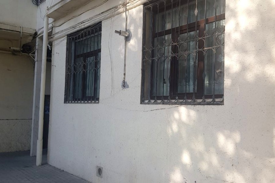 Kirayə veriləcək 4 otaqlı binada yaşamaq üçün, ailələrə və ya tələbə qızlara xüsusi təklif