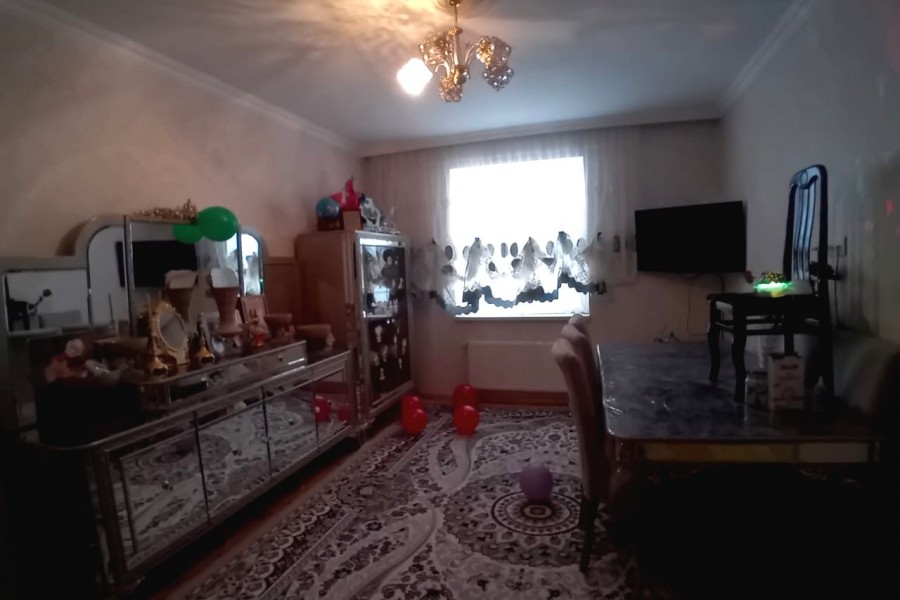 Corat bağlarında 3 otaqlı ev