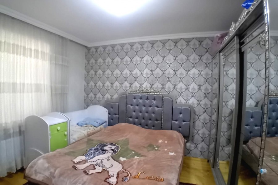 Corat bağlarında 3 otaqlı ev