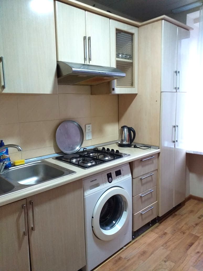 Bakida merkezde 2 otaqli Gundelik Kiraye ev/ 28 may.