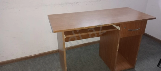 İkinci əl əşyalar mebeller satılır. Kurs, bağça, ofis mebelləri, salon