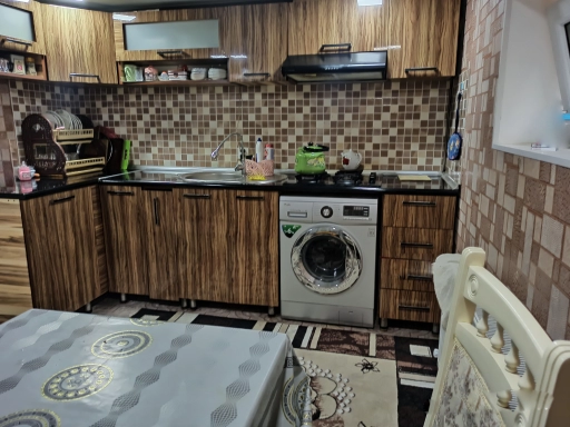 Qaracuxur krasqa zavodu teref