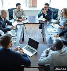 ofis menecer axtaılır