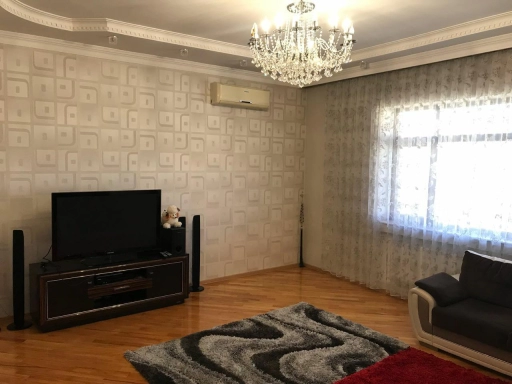 3 mərtəbəli villa