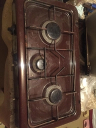 3 Gözlü stol üstü qaz plitəsi satılır az işlənmiş