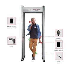 Arka tipli metal arama detektorları