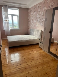 3 otaqa,80m2,Yeni tikili-Xırdalanda