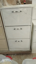 Ayaqqabı şkafı