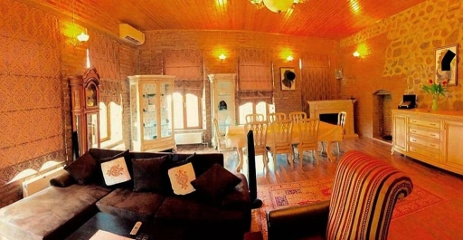 Şəkidə qoruq ərazisində günlük və aylıq kirayə villa verilir.