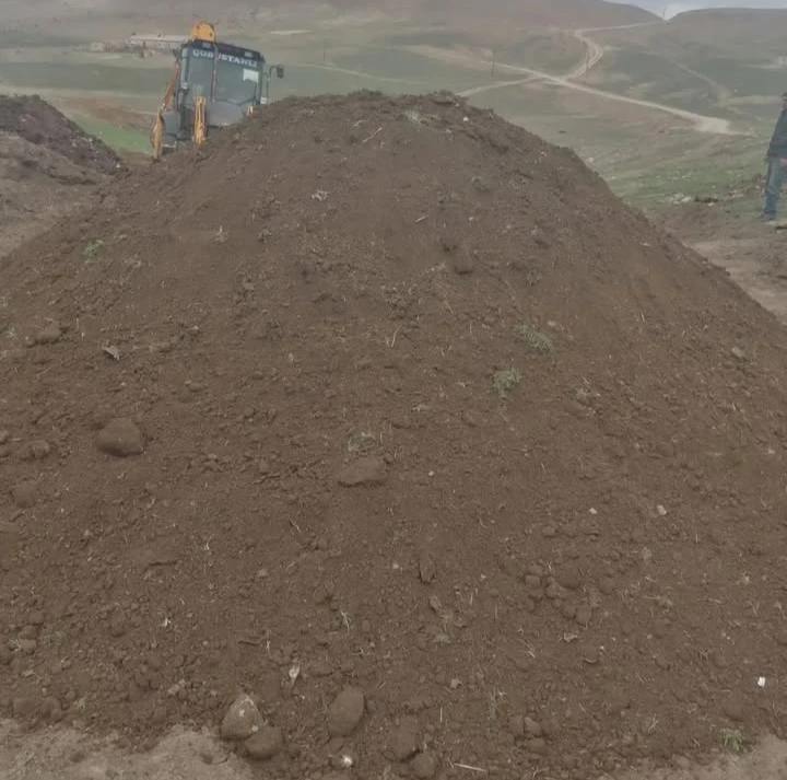 Qara Torpaq Peyin