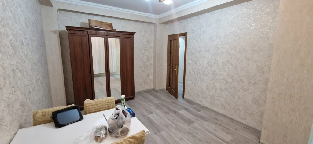 Qurtuluşda əşyalı mənzil
