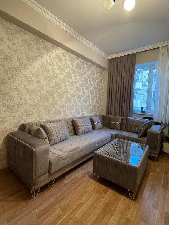 Kunc divan ilk odenissiz