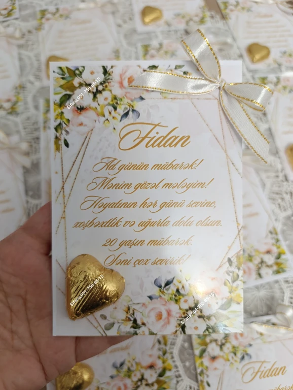 Ad gunu konfetleri