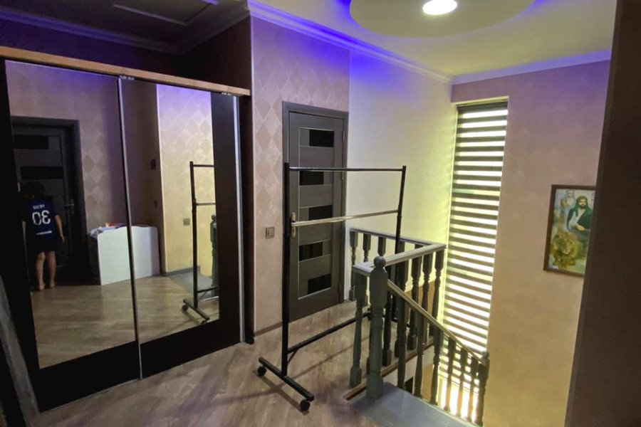 Masazırda 4 otaqlı 180 m2 həyət evi satılır