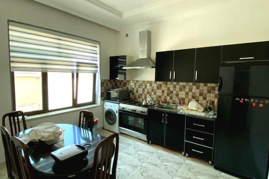 Masazırda 4 otaqlı 180 m2 həyət evi satılır