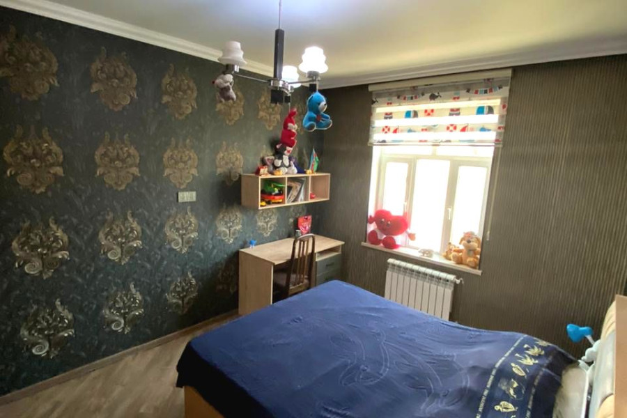 Masazırda 4 otaqlı 180 m2 həyət evi satılır