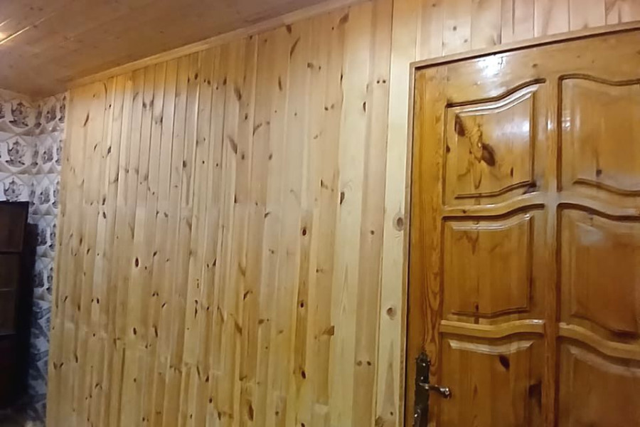 Baş Ələt qəsəbəsində təcili ev satılır 