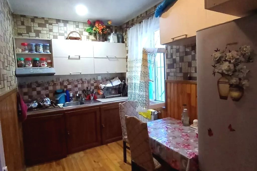 Binəqədidə təcili ev satılır çox təcili