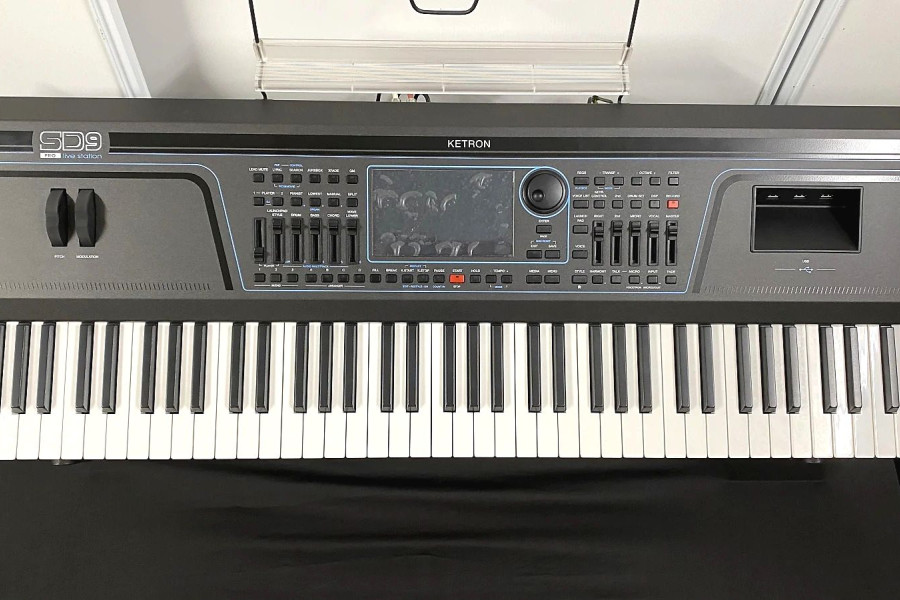 Korg Pa5X, Korg Pa4X, Korg PA-1000, Yamaha Genos2 76-key, Yamaha Genos 76-Key, Yamaha PSR-A5000 , Yamaha PSR-SX900,  Yamaha Montage 8 ,  Korg Kronos2 , Roland FANTOM-8 , Roland JUPITER-X  ,  Nord Electro 6D , Nord Electro 5D, Nord Stage 4 , Nord Grand 2, 